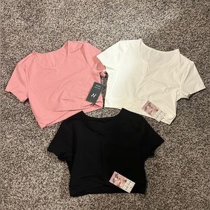 Halara Cloudful Crossover Hem Cropped Sports Tops